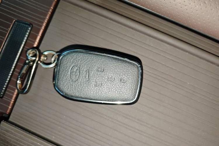 Used Toyota Granvia 2024 2.5L Hybrid Prestige PLUS Edition
