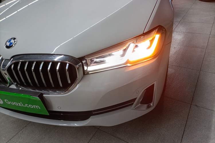 Used BMW 5 Series 2022 Second Facelift 530Li Luxury Edition Premium Package
