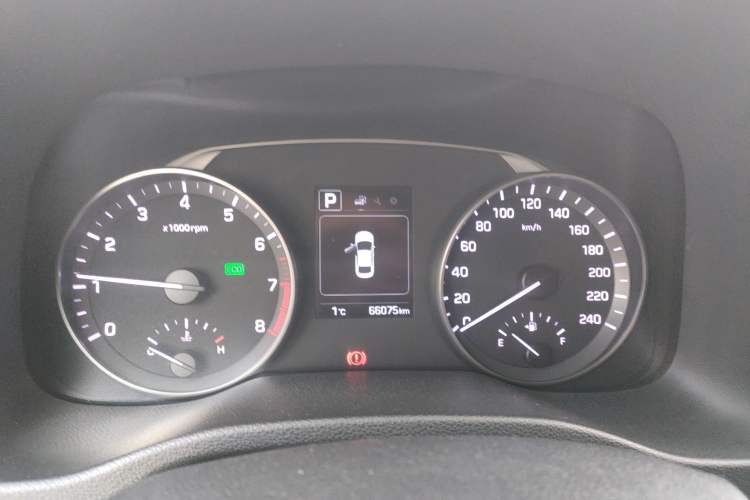 Used Hyundai Elantra 2016 1.6L Automatic ZhiXuan – Elite Version
