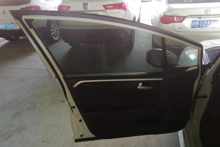 Used Honda Jade 2020 1.8L automatic Comfort version
