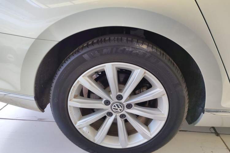 Used Volkswagen Magotan 2018 330TSI DSG Advanced Model
