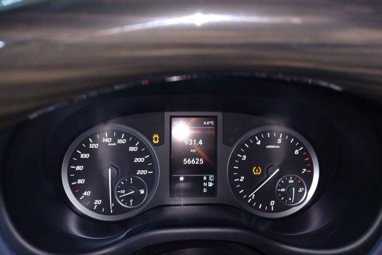 Used Mercedes-Benz Vito 2021 2.0T Elite Version 7 Seats