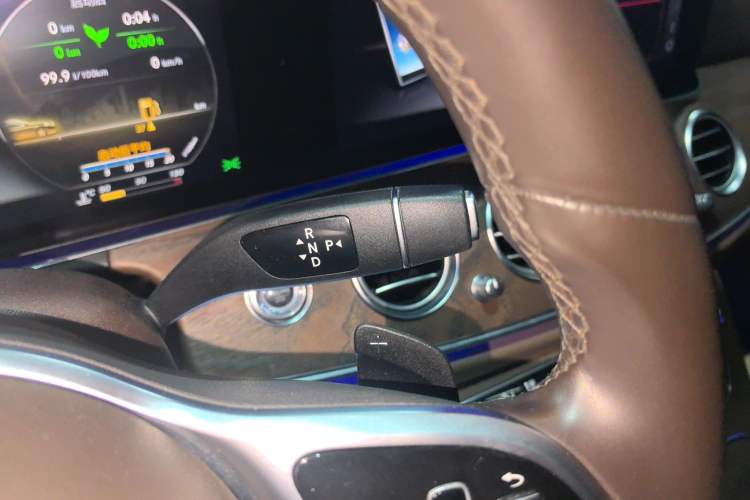 Used Mercedes-Benz E-Class 2020 Facelift E 260 L
