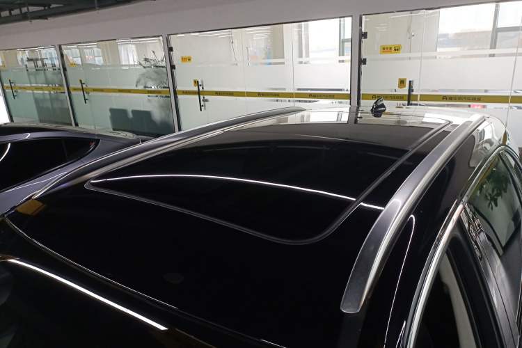 Used Hongqi HS5 2022 Revised Version 2.0T Smart Connect Flagship Edition
