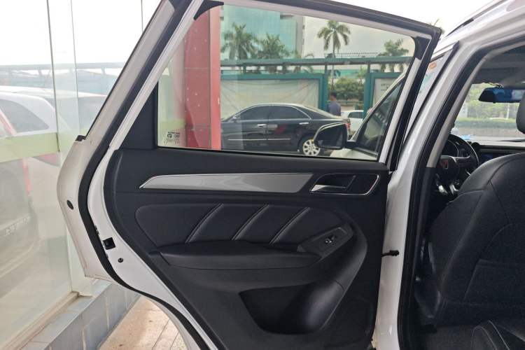 Used Roewe RX5 2019 20T Two-Wheel Drive Automatic 4G Connected Platinum Edition
