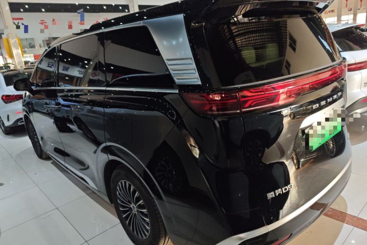 Used Denza D9 2022 DM-i 970 Four-Wheel Drive Flagship Model