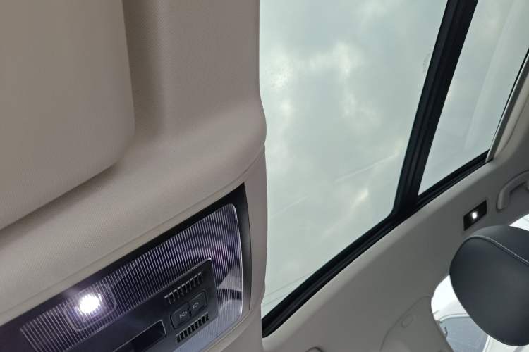 Used Volkswagen Passat 2023 Revised 330TSI Starry Elite Edition