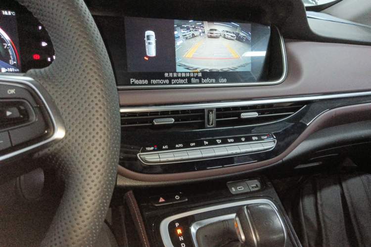 Used GAC Trumpchi M6 2023 PRO 270T DCT Luxury Edition
