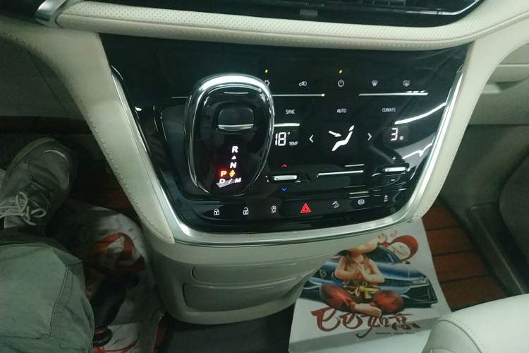 Used Buick GL8 2023 ES Lu Zun Comfort Model
