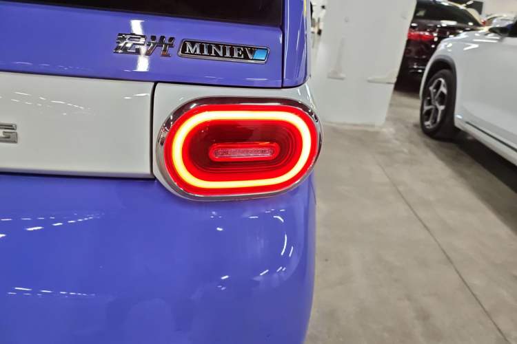 Used Wuling Hongguang MINIEV 2024 3rd Generation 215km Advanced Version