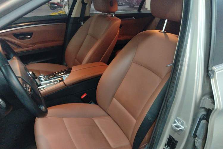 Used BMW 5 Series 2014 525Li Leading Model