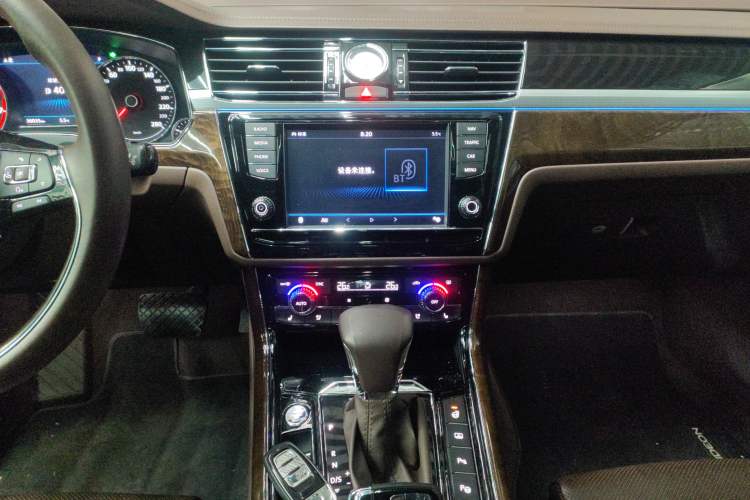 Used Volkswagen Phideon 2018 380TSI Two-Wheel-Drive Flagship Edition
