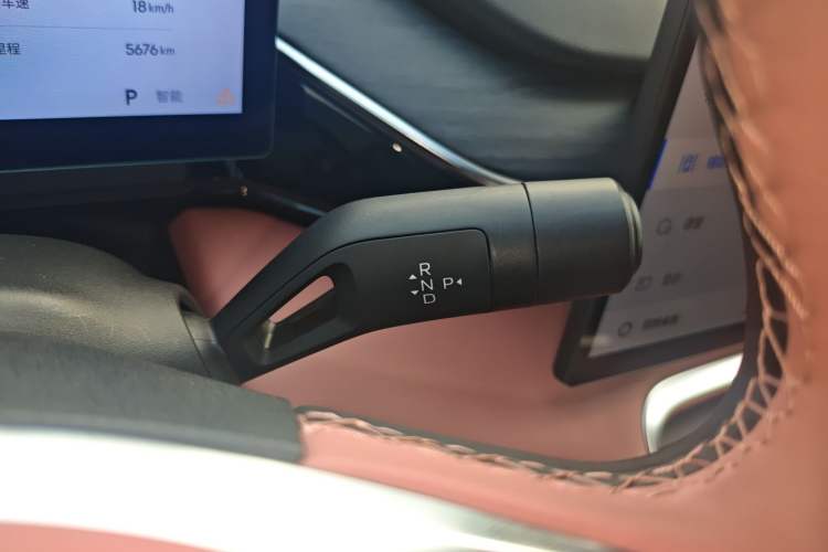 Used  L6 2025 EM-i 140km Explorer+ Edition
