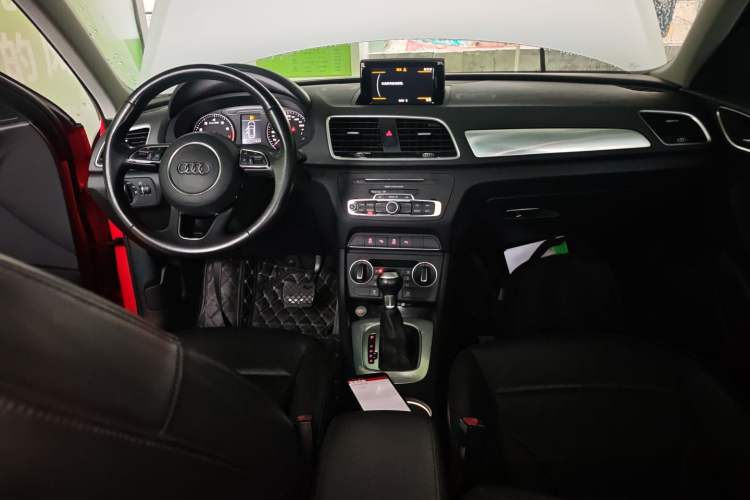 Used Audi Q3 2017 30 TFSI Fashion Model