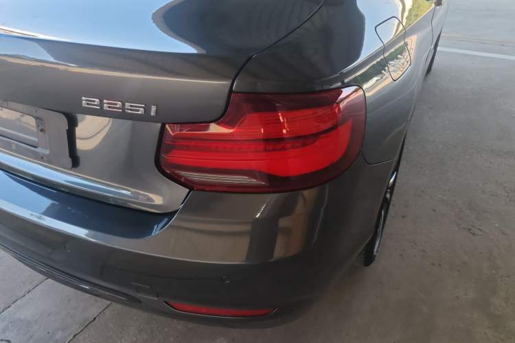 Used BMW 2 Series 2019 225i Sport Design Package

