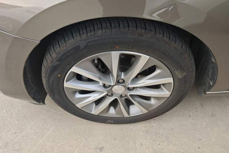 Used Buick GL6 2021 323T Mild Hybrid Connect Luxury Model
