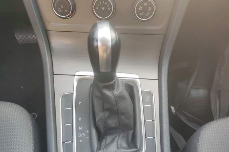 Used Volkswagen Golf 2014 1.6L Automatic Comfort Model