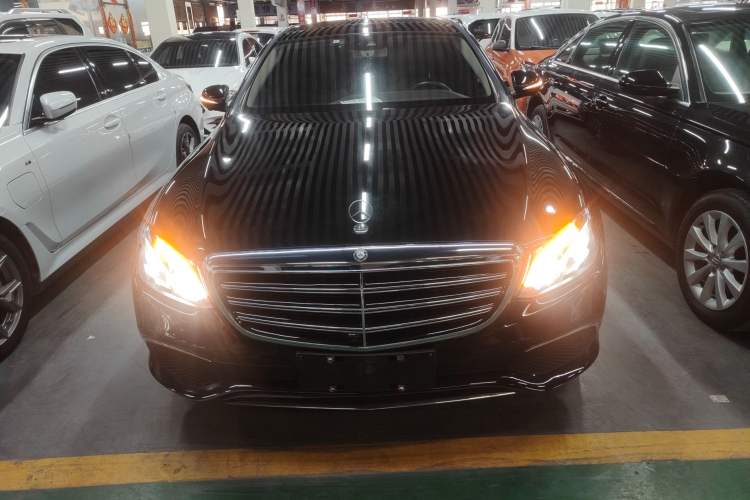 Used Mercedes-Benz E-Class 2016 E 300 L Stylish Model