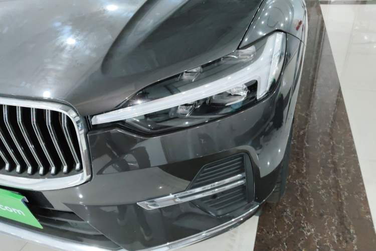 Used Volvo XC60 2024 B5 4x4 Smart Luxury Edition