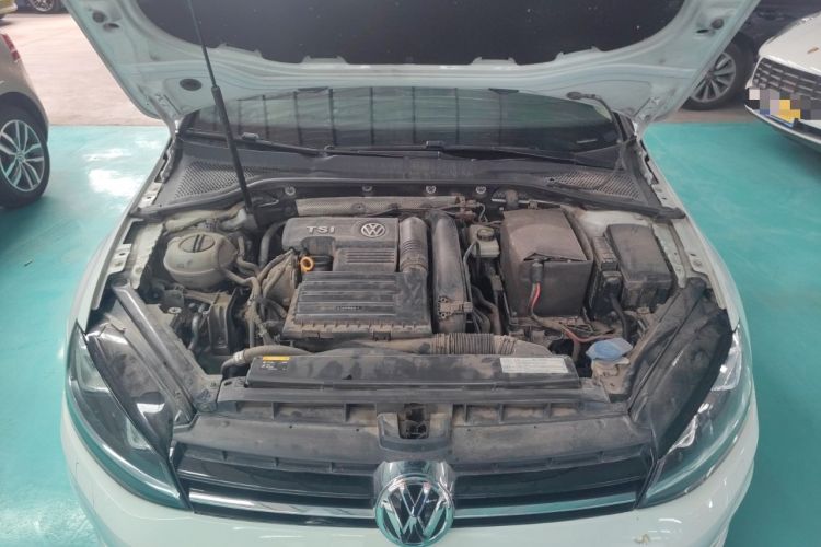 Used Volkswagen Golf 2015 1.4TSI Automatic Flagship Model
