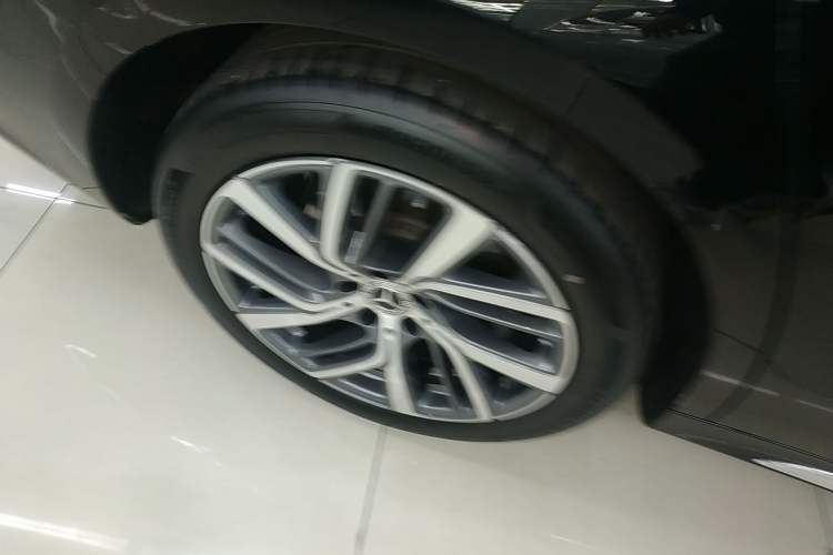 Used Mercedes-Benz E-Class 2025 E 300 L Stylish Model
