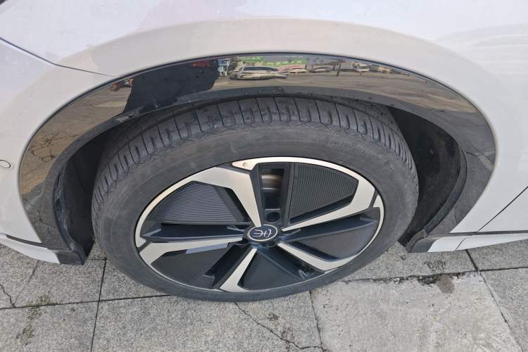 Used BYD Song L EV 2024 662 km Excellence Version
