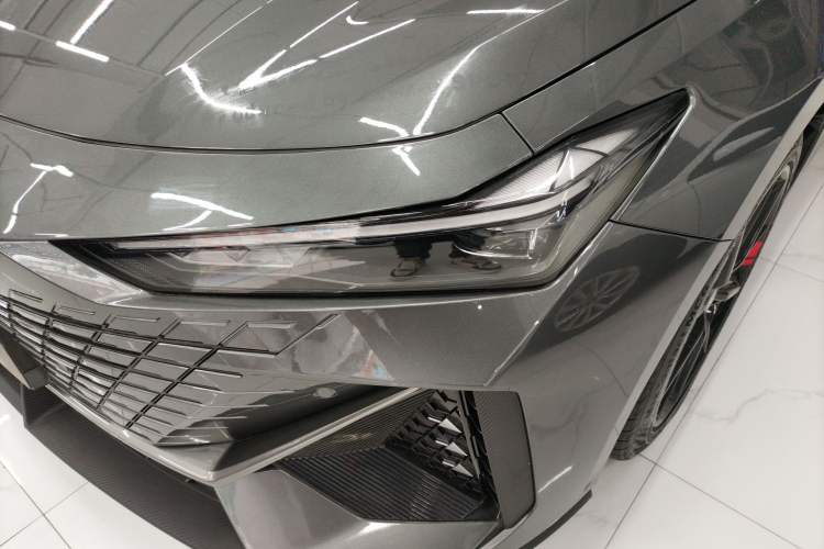 Used Changan UNI-V 2022 1.5T Prestige Version
