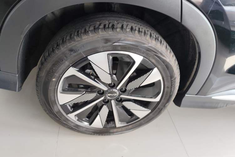 Used BYD Song PLUS New Energy 2025 EV Intelligent Driving Version 520km Premium Model
