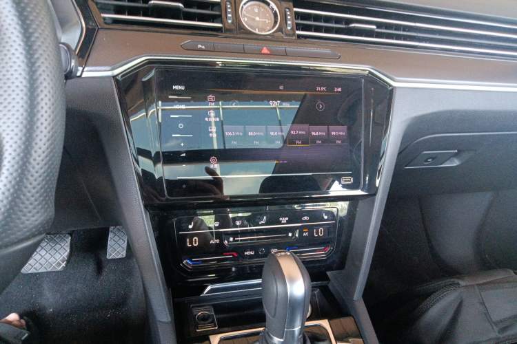 Used Volkswagen Magotan 2020 330TSI DSG Leading Model
