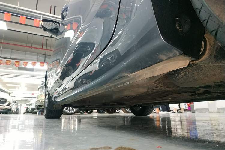 Used Roewe i5 2021 1.5L CVT Diamond Edition
