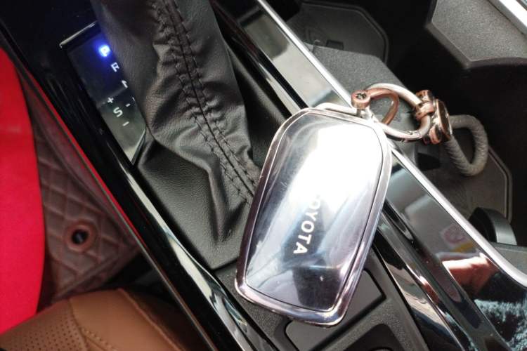 Used Toyota Camry 2024 Dual-Motor 2.0 HG Premium Edition
