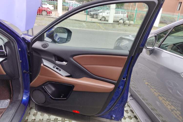 Used Acura CDX 2019 1.5T Two-Wheel Drive Deluxe Edition
