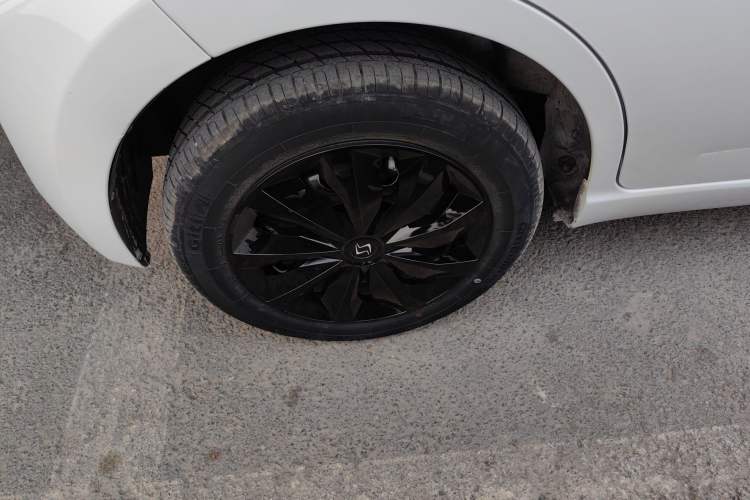 Used SOL E10X 2021 302 km Range Fashion Edition 30.2 kWh
