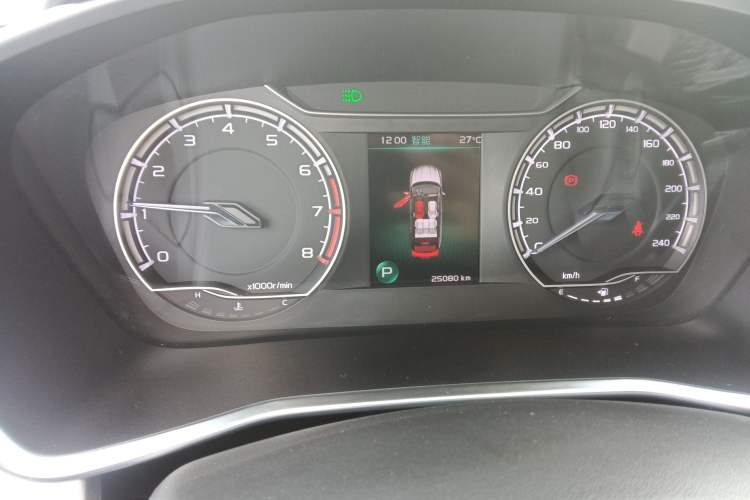 Used Geely Auto Coolray 2023 1.5T DCT Platinum Edition
