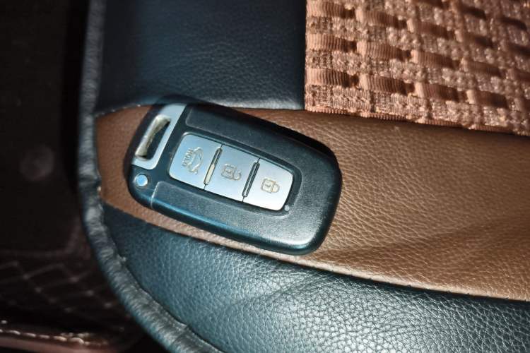 Used Hyundai Elantra 2012 1.6L Automatic Leading Model