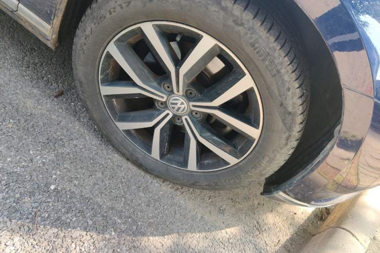 Used Volkswagen Variant 2018 380TSI Two-Wheel Drive Comfort Edition
