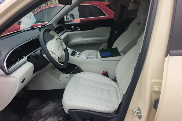 Used  Geome 2025 410 km Free Version