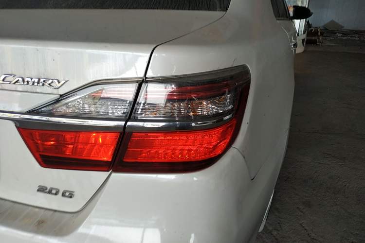 Used Toyota Camry 2016 2.0G 10th Anniversary Leading Edition