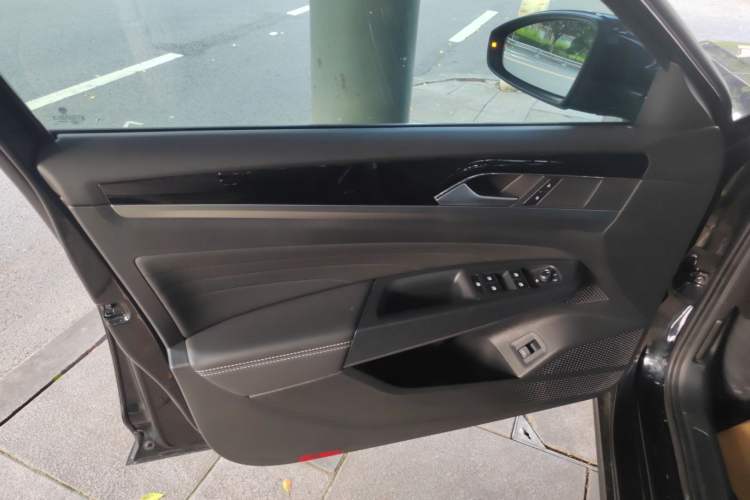 Used Volkswagen Passat 2022 280TSI Business Edition
