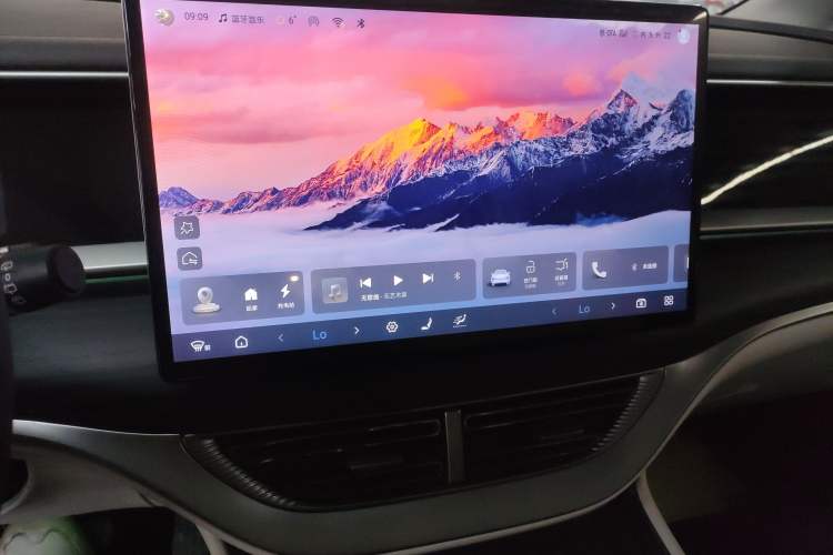 Used Denza D9 2024 DM-i 980 Four-Wheel Drive Prestige Model
