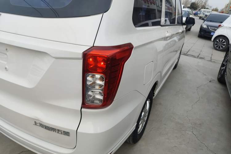 Used Wuling Hongguang 2021 1.5L Revised S Standard Version Hydraulic-Power-Assisted LAR