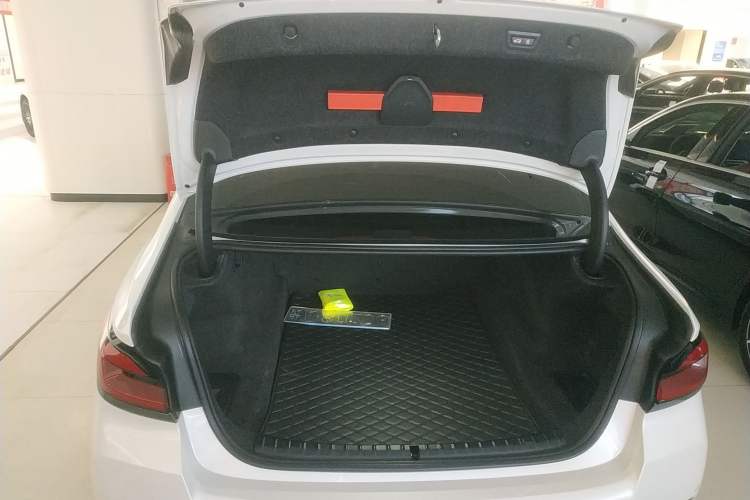 Used BMW 5 Series 2023 530Li Leading Model M Sport Package