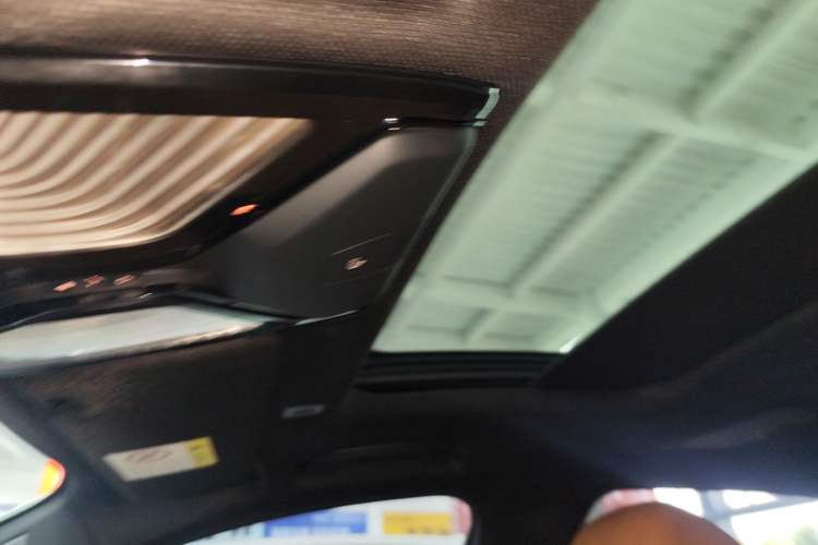 Used BMW 5 Series 2018 530Li Luxury Edition M Sport Package
