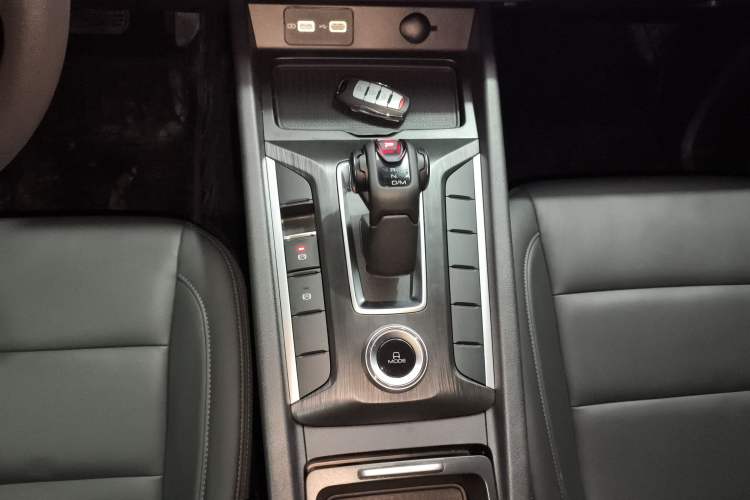 Used Great Wall Poer 2023 2.0T Commercial Version Automatic Diesel 4x4 Elite Long-Box GW4D20M
