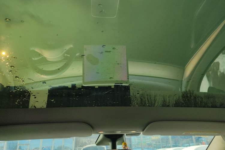 Used Tesla Model Y 2021 Long-Range All-Wheel-Drive Version
