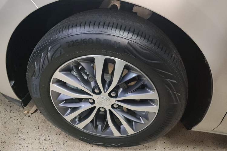 Used Buick GL8 2022 ES Landtrek 653T Comfort Edition
