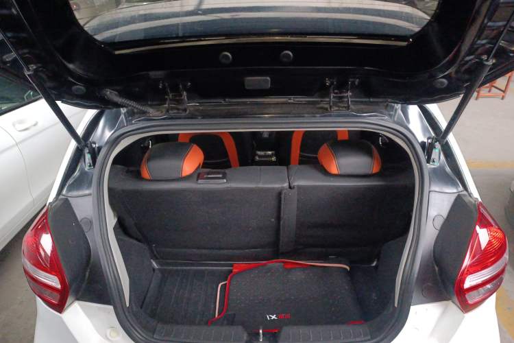 Used Geely Auto Vision X1 2017 1.3L Automatic Player Edition
