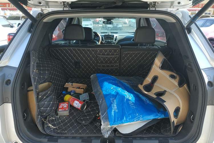 Used Chevrolet Equinox 2018 Redline 550T Automatic All-Wheel-Drive Trailblazer RS Edition
