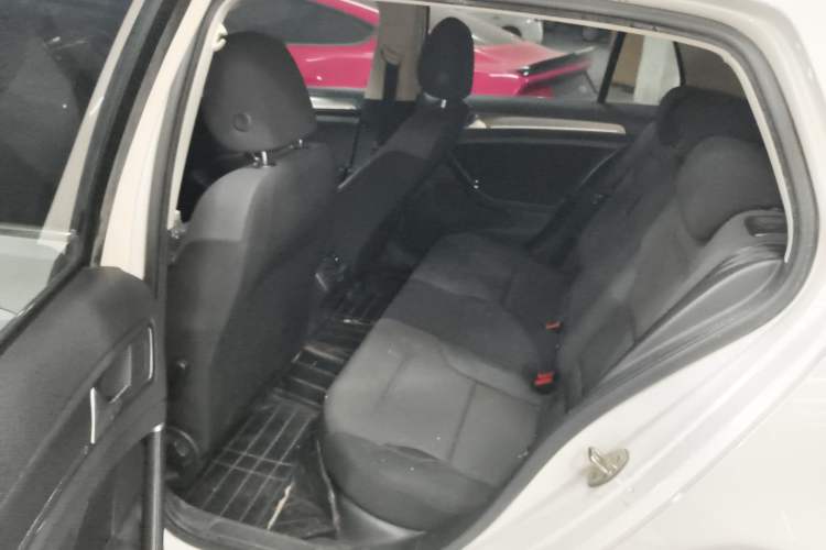 Used Volkswagen Golf 2016 230TSI Automatic Comfort Version