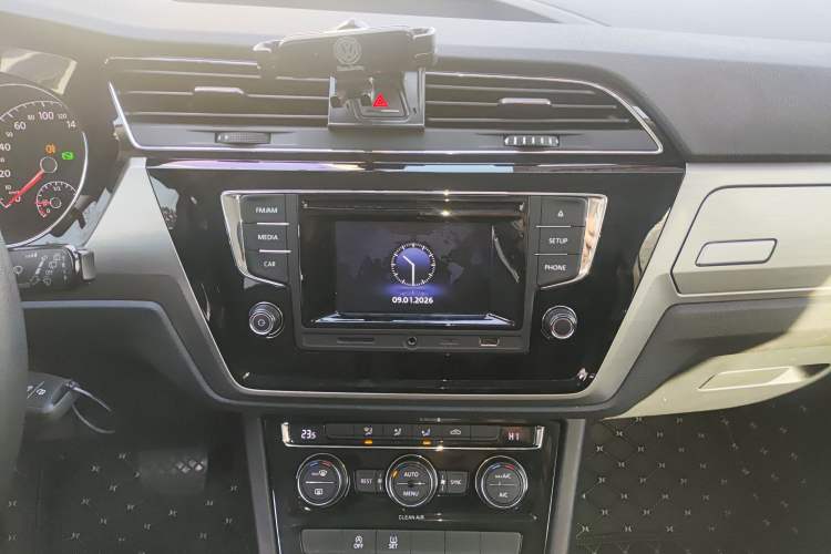 Used Volkswagen Touran 2016 Volkswagen Touran L 280TSI DSG Comfort Edition